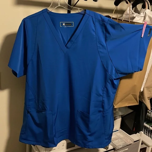 Wonderwink HP scrub top. ROYAL BLUE 3X - Picture 2 of 4